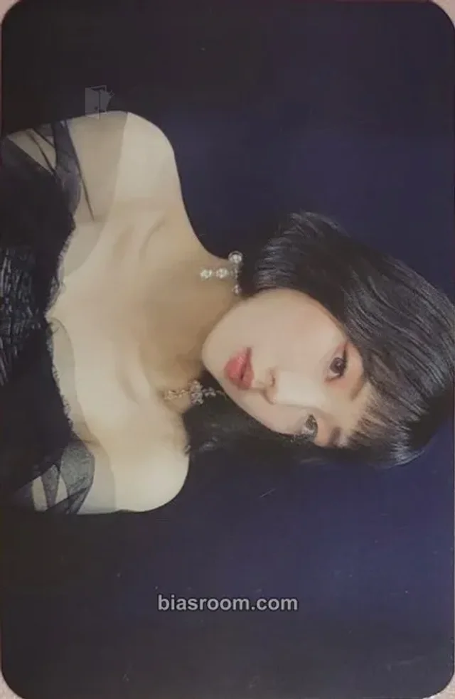 LOONA - Yeojin - & Album album photocard A version