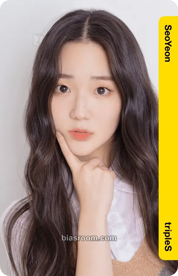 Seoyeon Atom01 First Class Objekts Photocard - tripleS - tripleS K-pop photocard