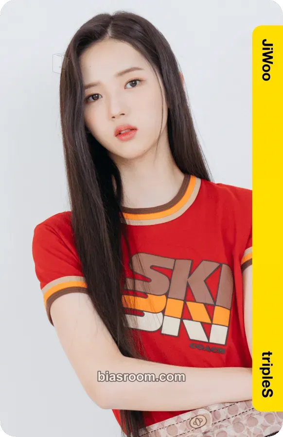 Jiwoo Atom01 First Class Objekts Photocard - tripleS - tripleS K-pop photocard
