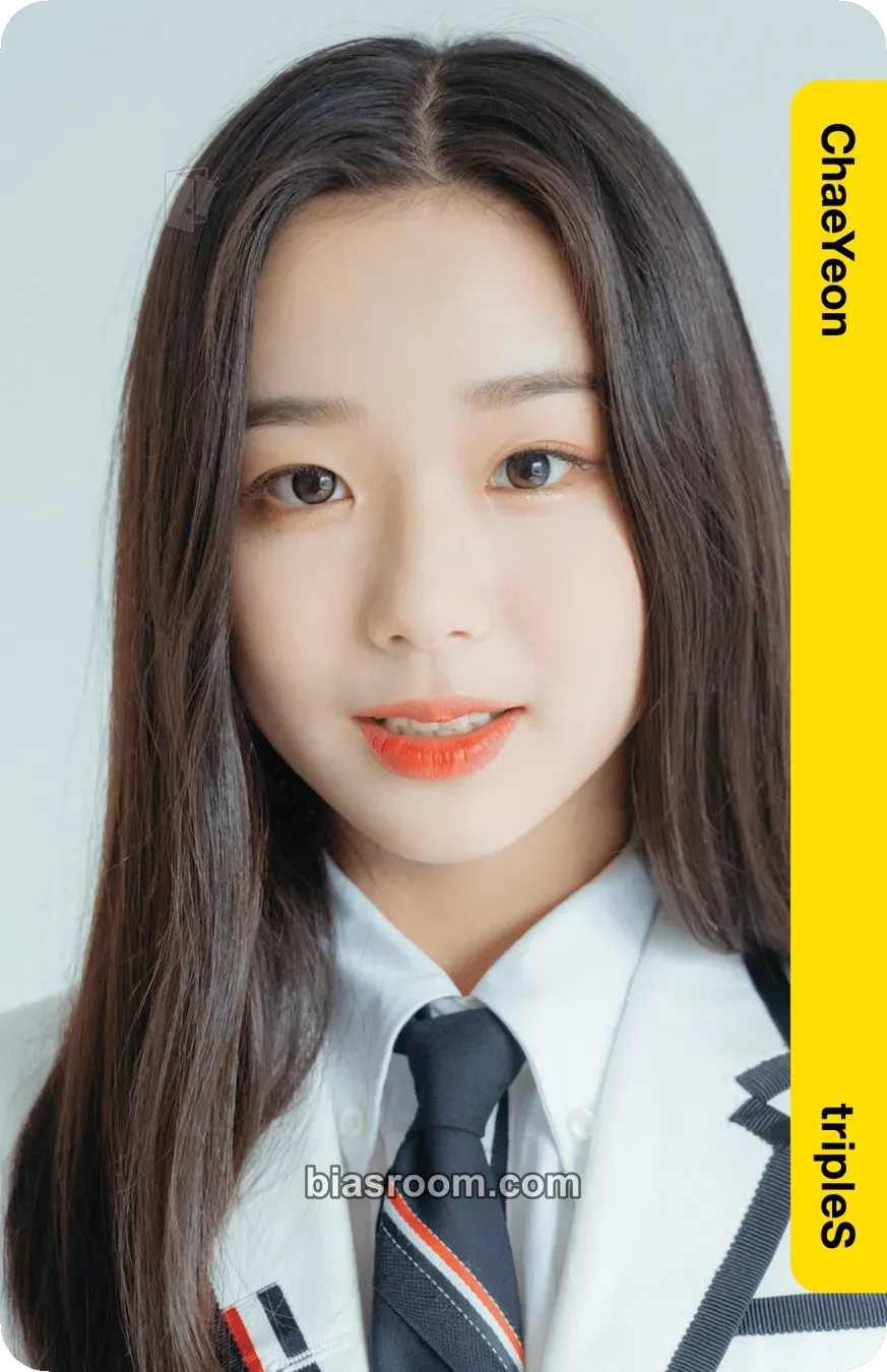 Chaeyeon Atom01 First Class Objekts Photocard - tripleS - tripleS K-pop photocard