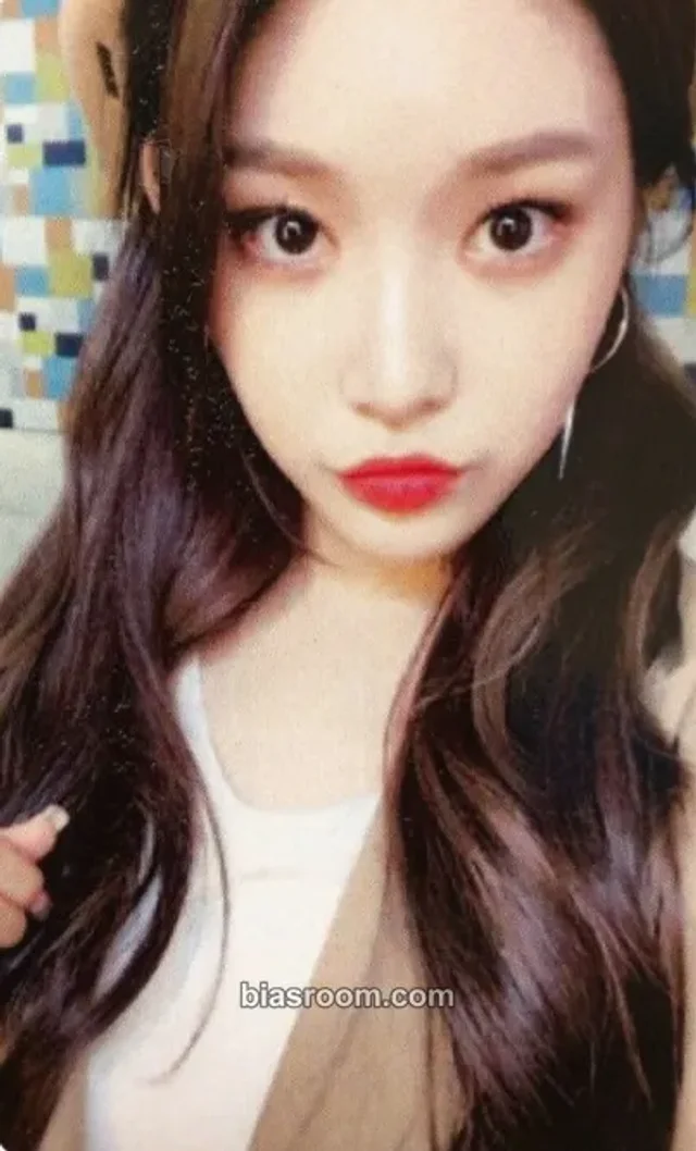 Chung Ha - Chung Ha - Offset Album broadcast