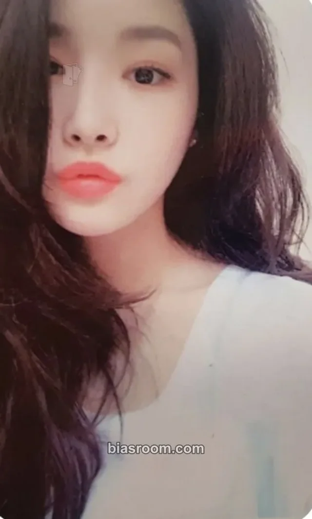 Chung Ha - Chung Ha - Offset Album broadcast