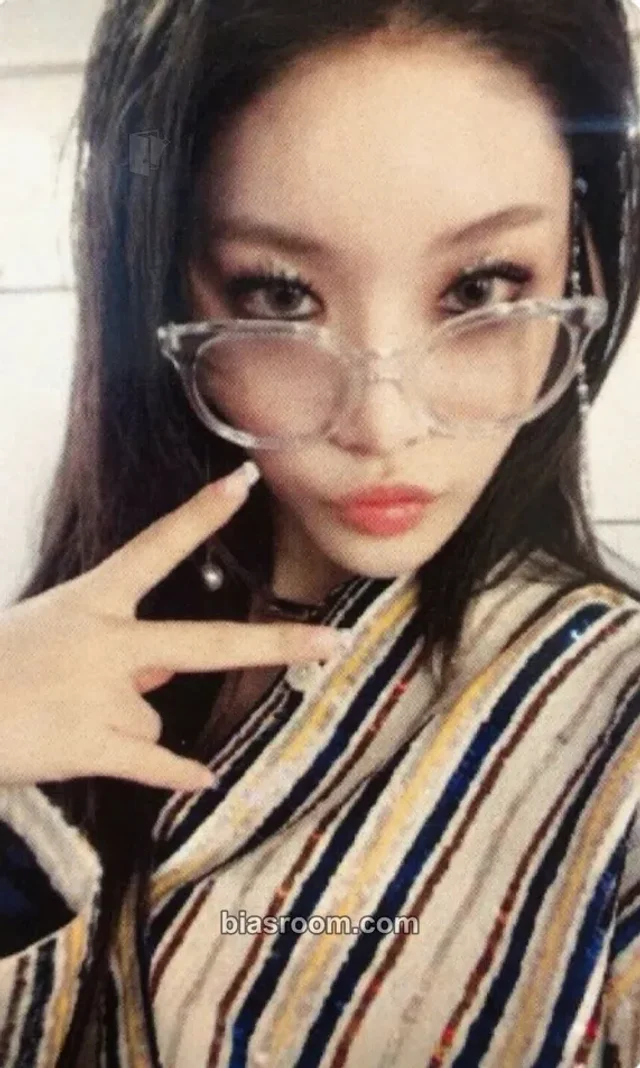 Chung Ha - Chung Ha - Offset Album broadcast