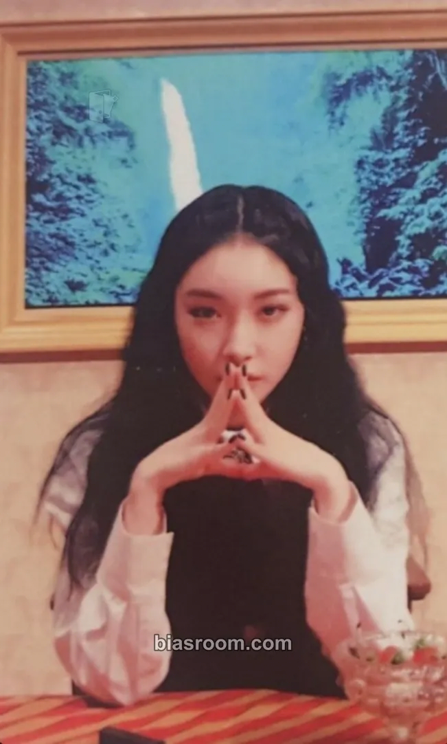 Chung Ha XII (Gotta Go) Photocard - Chung Ha K-pop photocard