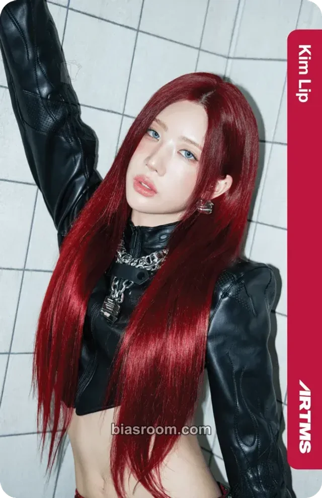 ARTMS - Kim Lip - ARTMS 3rd World Tour: Grand Club Icarus Event merch photocard tour merch