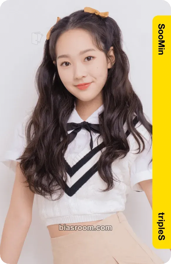 Soomin Atom01 First Class Objekts Photocard - tripleS - tripleS K-pop photocard