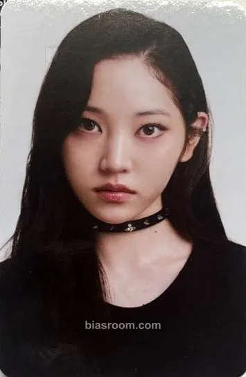 Youngseo FAMOUS Photocard - ALLDAY PROJECT - ALLDAY PROJECT K-pop photocard