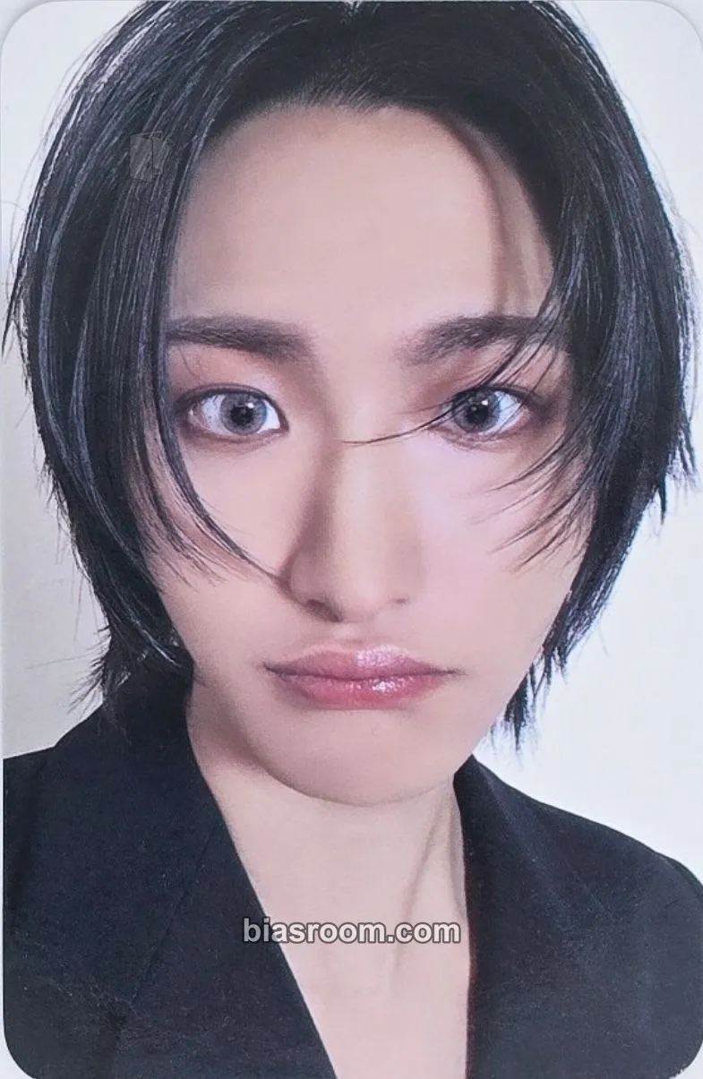Seonghwa GOLDEN HOUR : Part.2 Photocard - ATEEZ - ATEEZ K-pop photocard