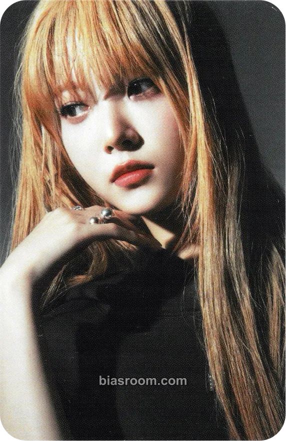 Hong Eunchae EASY-CRAZY-HOT Photocard - LE SSERAFIM - LE SSERAFIM K-pop photocard