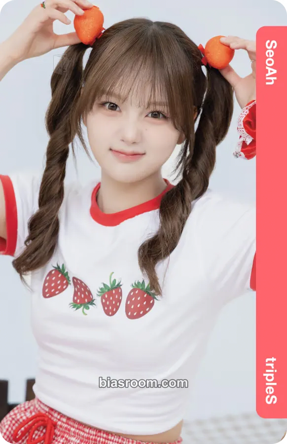Seoah Atom02 Physical Objekts Photocard - tripleS - tripleS K-pop photocard