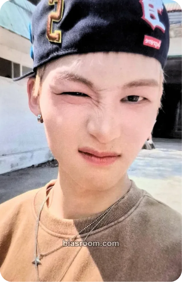 1Verse - Hyuk - The 1st Verse Album album photocard