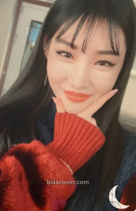 Chung Ha XII (Gotta Go) Photocard - Chung Ha K-pop photocard