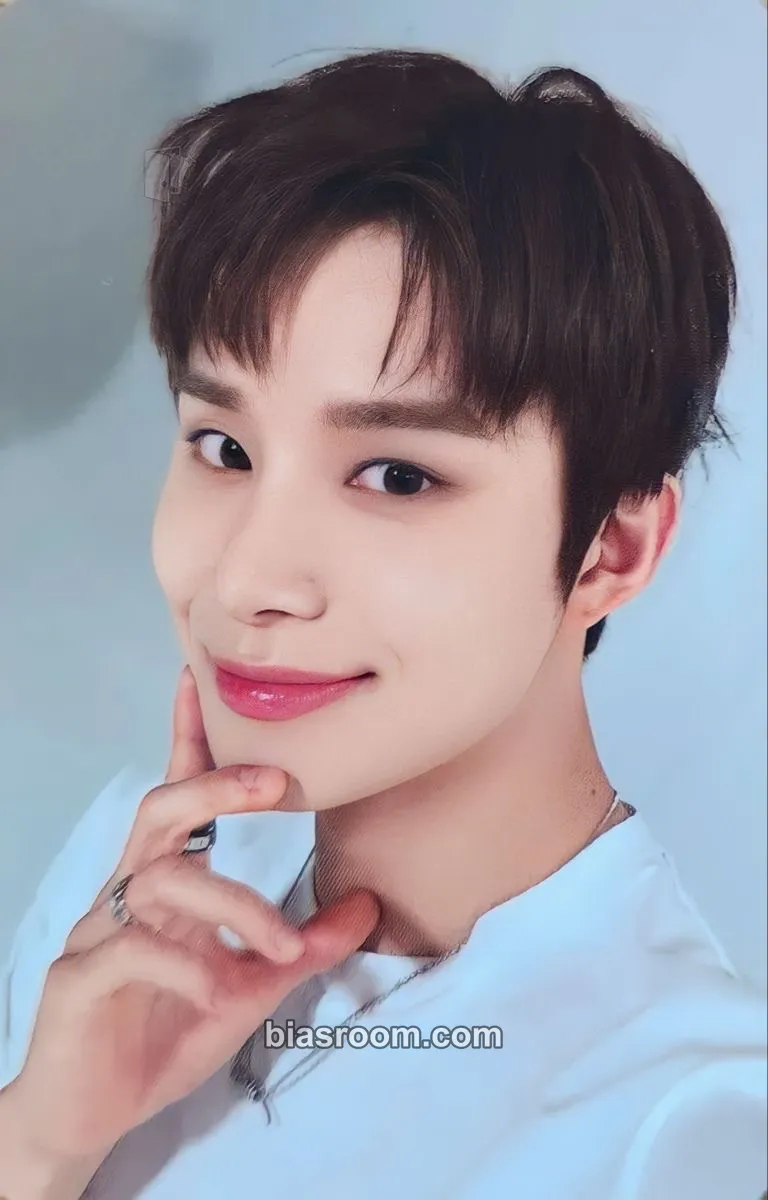 Jungwoo Perfume (DJJ unit) Photocard - NCT - NCT K-pop photocard