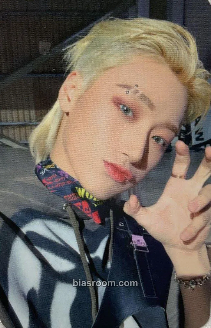 San THE WORLD EP.1 : MOVEMENT Photocard - ATEEZ - ATEEZ K-pop photocard
