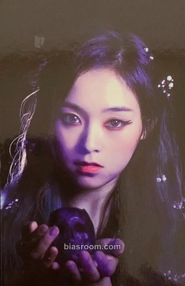 Gahyun Prequel Photocard - Dreamcatcher - Dreamcatcher K-pop photocard