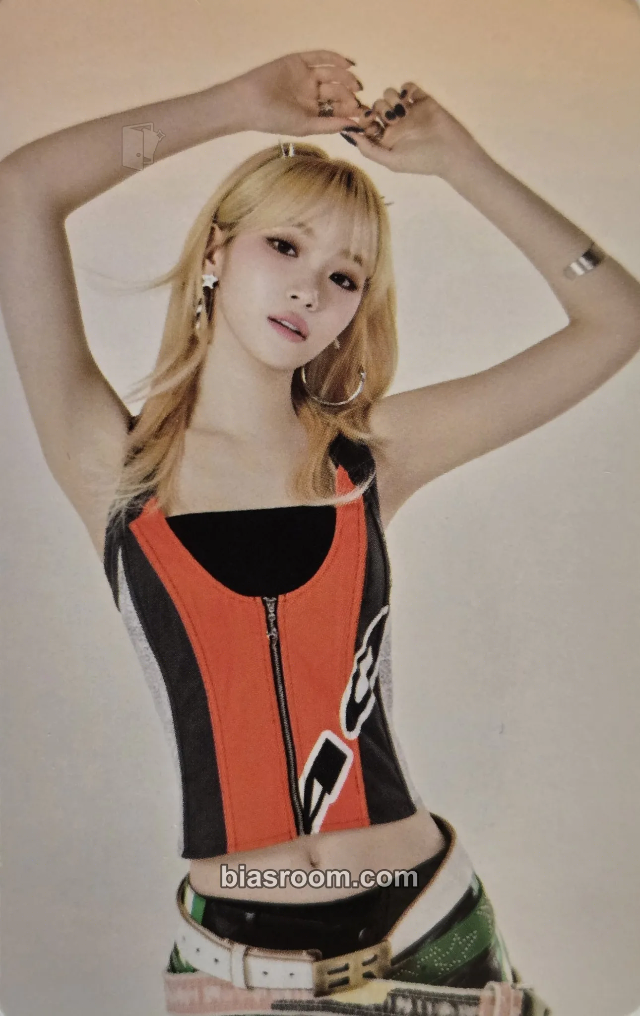 Kim Chaewon 'Fearnada' 2024 S/S - Seoul Photocard - LE SSERAFIM - LE SSERAFIM K-pop photocard