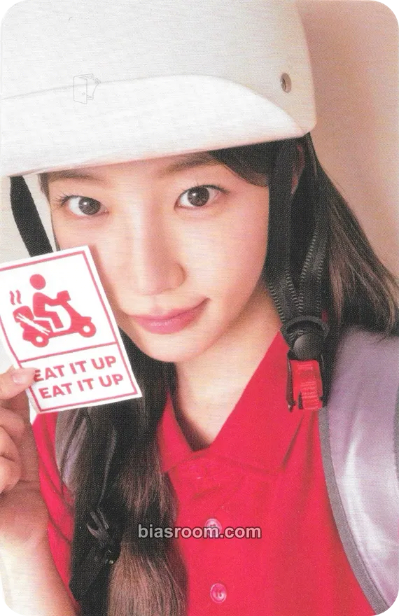 Kazuha SPAGHETTI Photocard - LE SSERAFIM - LE SSERAFIM K-pop photocard