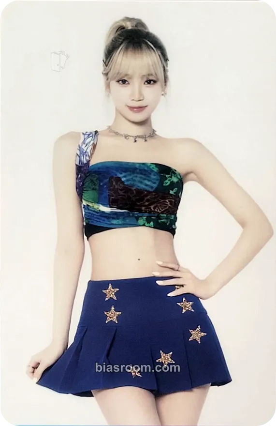 Kim Chaewon 'Fearnada' 2024 S/S - Japan Photocard - LE SSERAFIM - LE SSERAFIM K-pop photocard