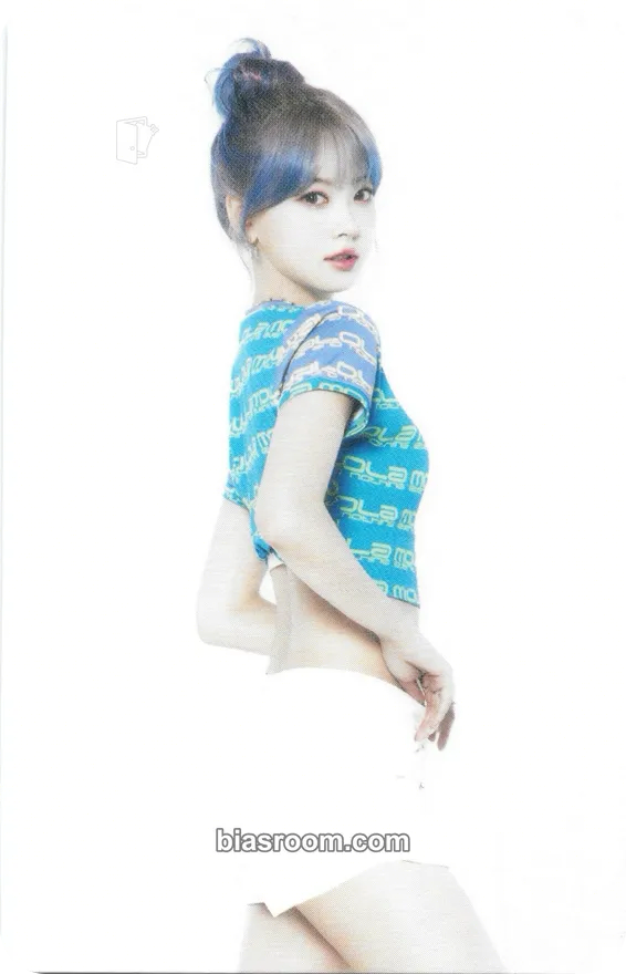 Hong Eunchae 'Fearnada' 2024 S/S - Japan Photocard - LE SSERAFIM - LE SSERAFIM K-pop photocard