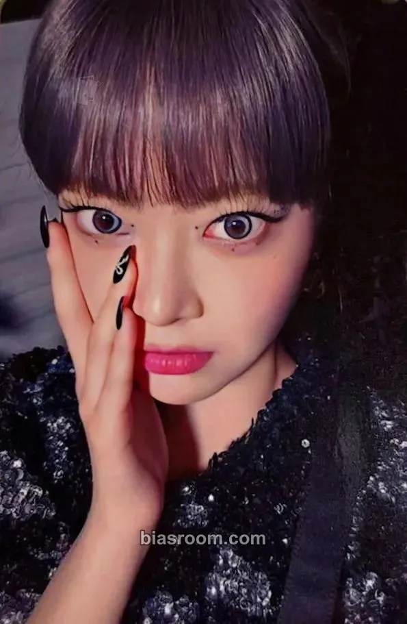Hong Eunchae 'Fearnada' 2024 S/S - Japan Photocard - LE SSERAFIM - LE SSERAFIM K-pop photocard
