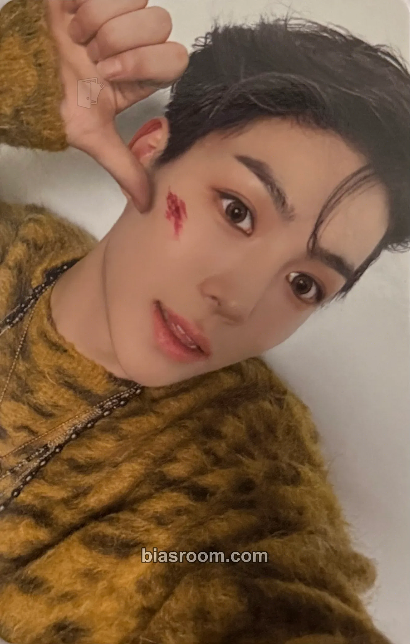 Minje All Ours Photocard - ALL(H)OURS - ALL(H)OURS K-pop photocard