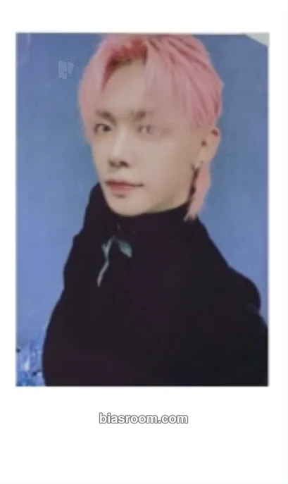 Yeonjun Minisode 1: Blue Hour Photocard - TOMORROW X TOGETHER - TOMORROW X TOGETHER K-pop photocard