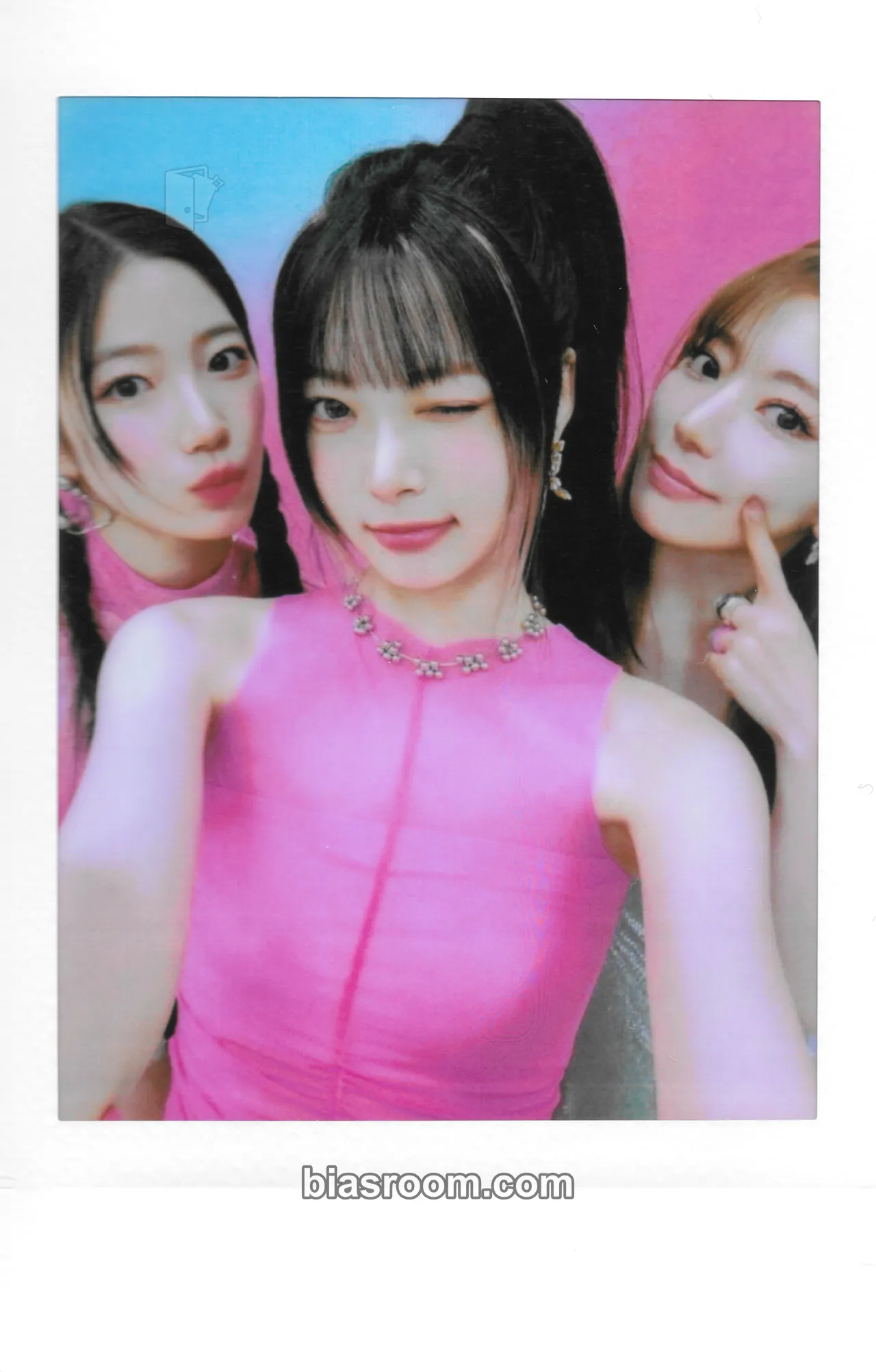 Easy Crazy Hot Tour (2025) Photocard - LE SSERAFIM - LE SSERAFIM K-pop photocard