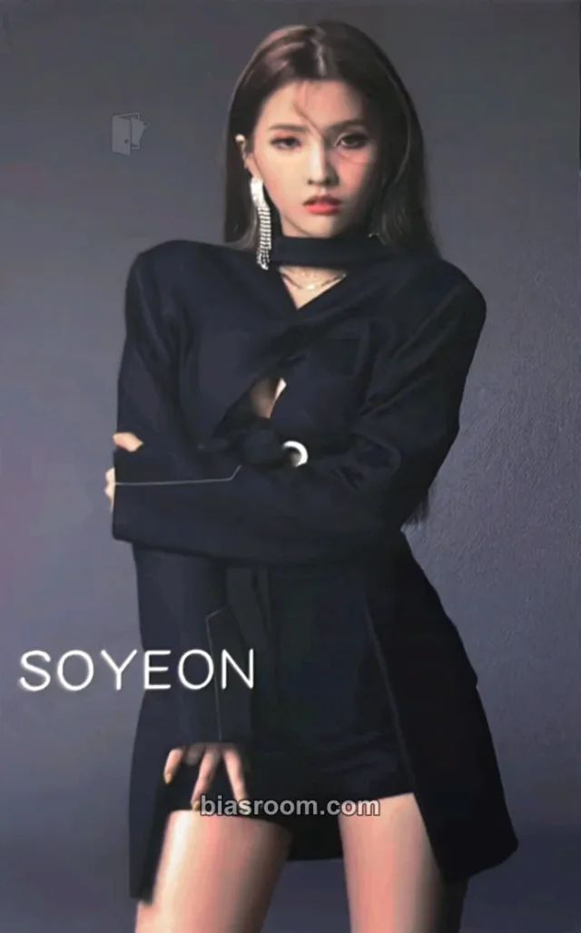 (G)I-DLE - Miyeon - LATATA Album tower records pre-order benefit (pob) japanese album non-selfie non-standard size concept photocard