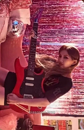 Soyeon DUMDi DUMDi Photocard - i-dle - i-dle K-pop photocard