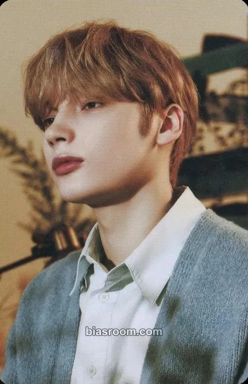 Huening Kai Act: Promise Photocard - TOMORROW X TOGETHER - TOMORROW X TOGETHER K-pop photocard