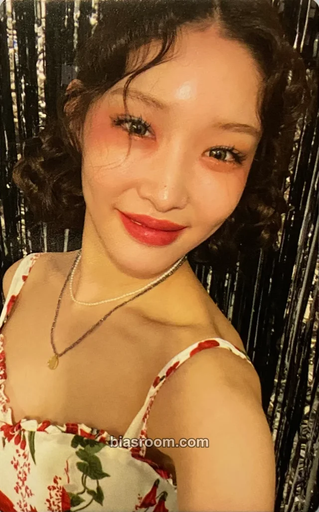 Chung Ha - Chung Ha - Killing Me Album pre-order benefit (pob) apple music