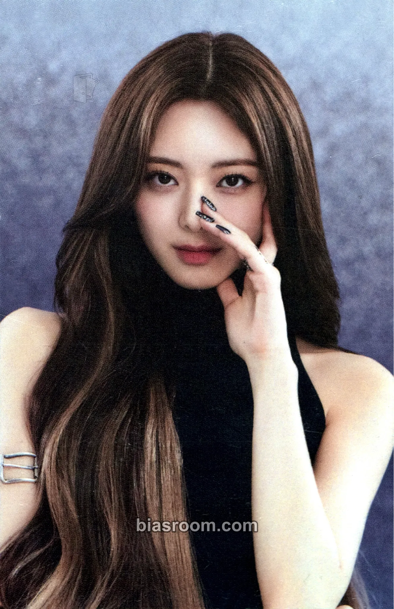 Yuna Cheshire Photocard - ITZY - ITZY K-pop photocard