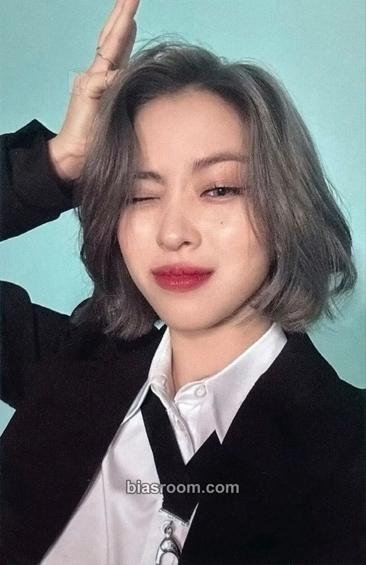 Ryujin Cheshire Photocard - ITZY - ITZY K-pop photocard