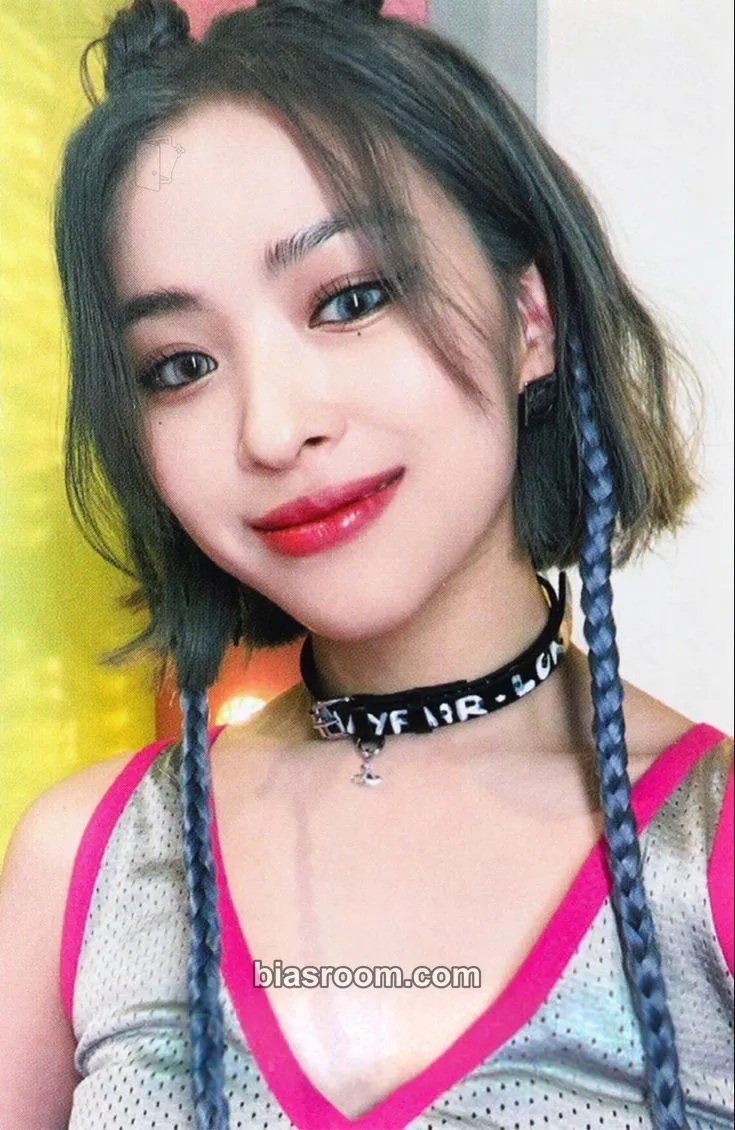 Ryujin Cheshire Photocard - ITZY - ITZY K-pop photocard