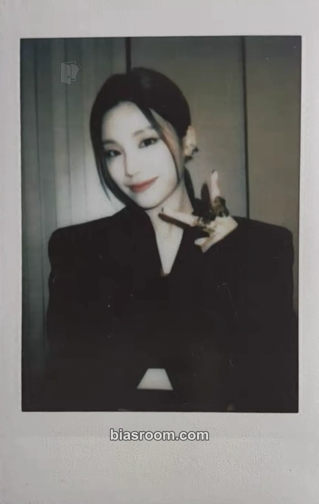 Yeji Cheshire Photocard - ITZY - ITZY K-pop photocard