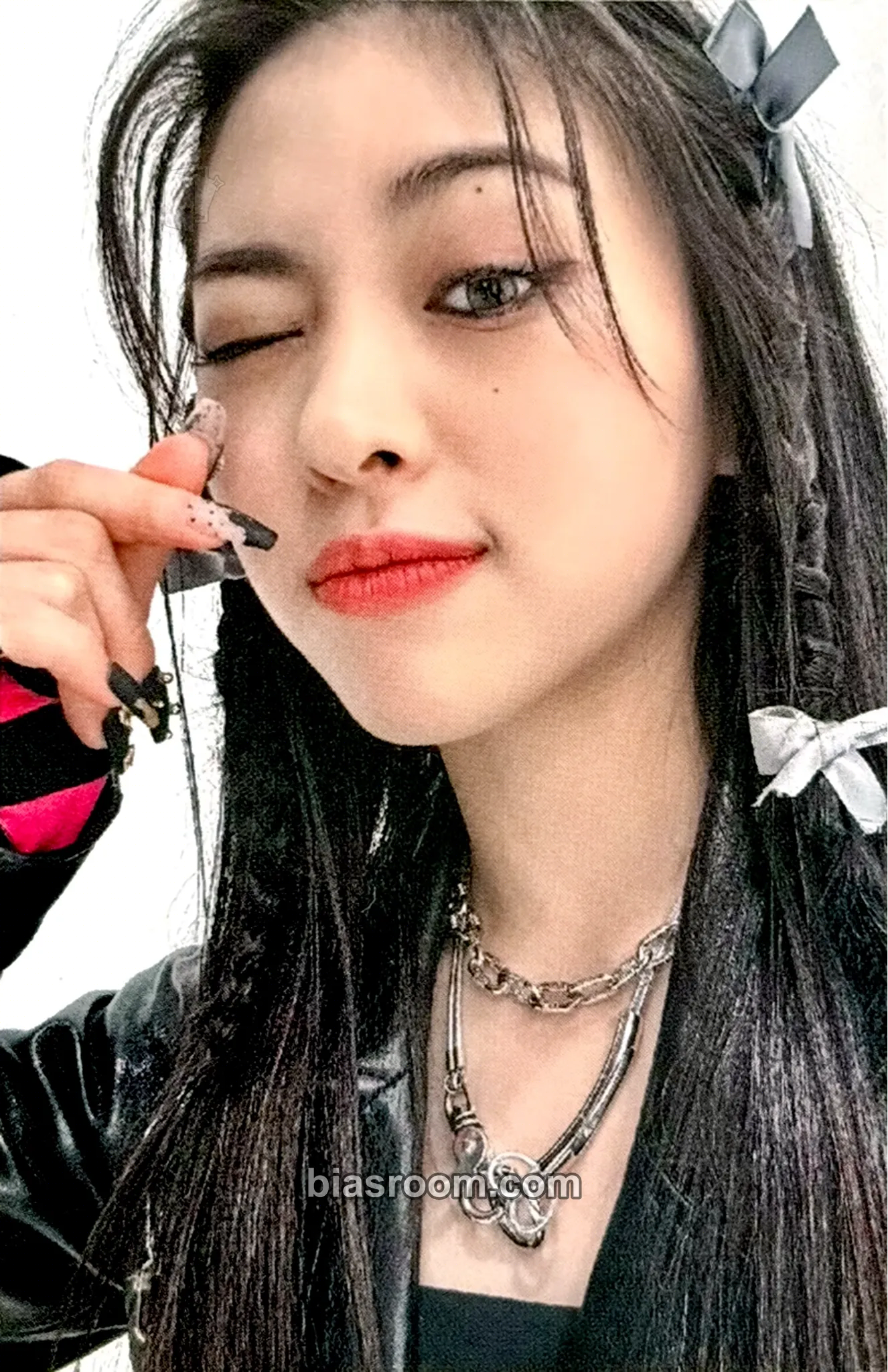Ryujin Cheshire Photocard - ITZY - ITZY K-pop photocard