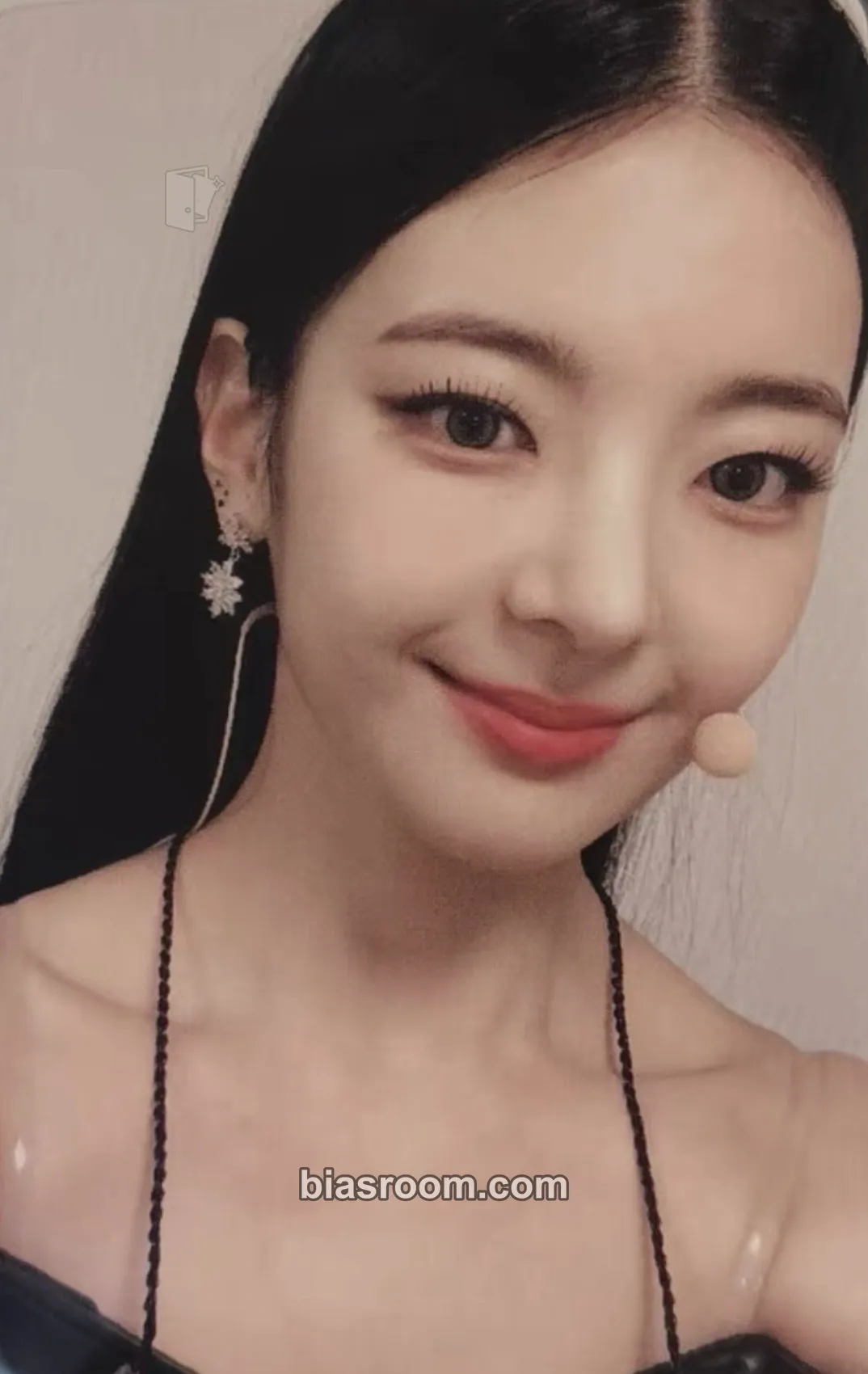 Lia Cheshire Photocard - ITZY - ITZY K-pop photocard