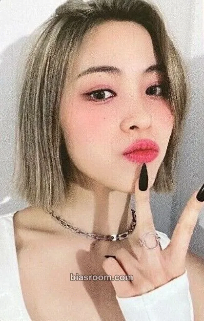 Ryujin Cheshire Photocard - ITZY - ITZY K-pop photocard