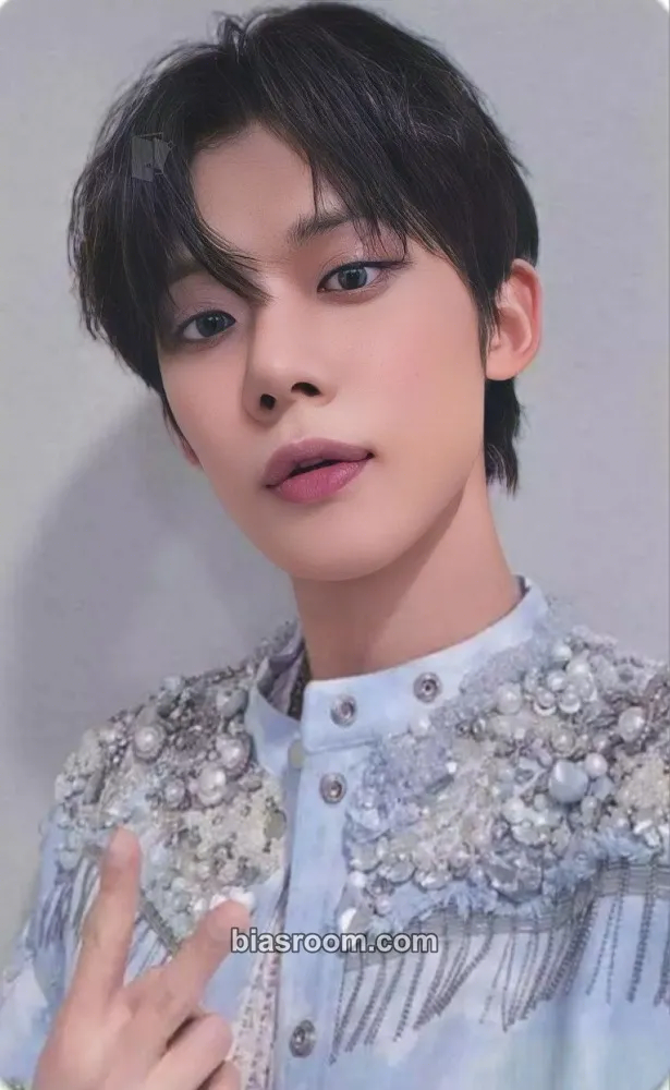 Yeonjun Minisode 3: Tomorrow Photocard - TOMORROW X TOGETHER - TOMORROW X TOGETHER K-pop photocard