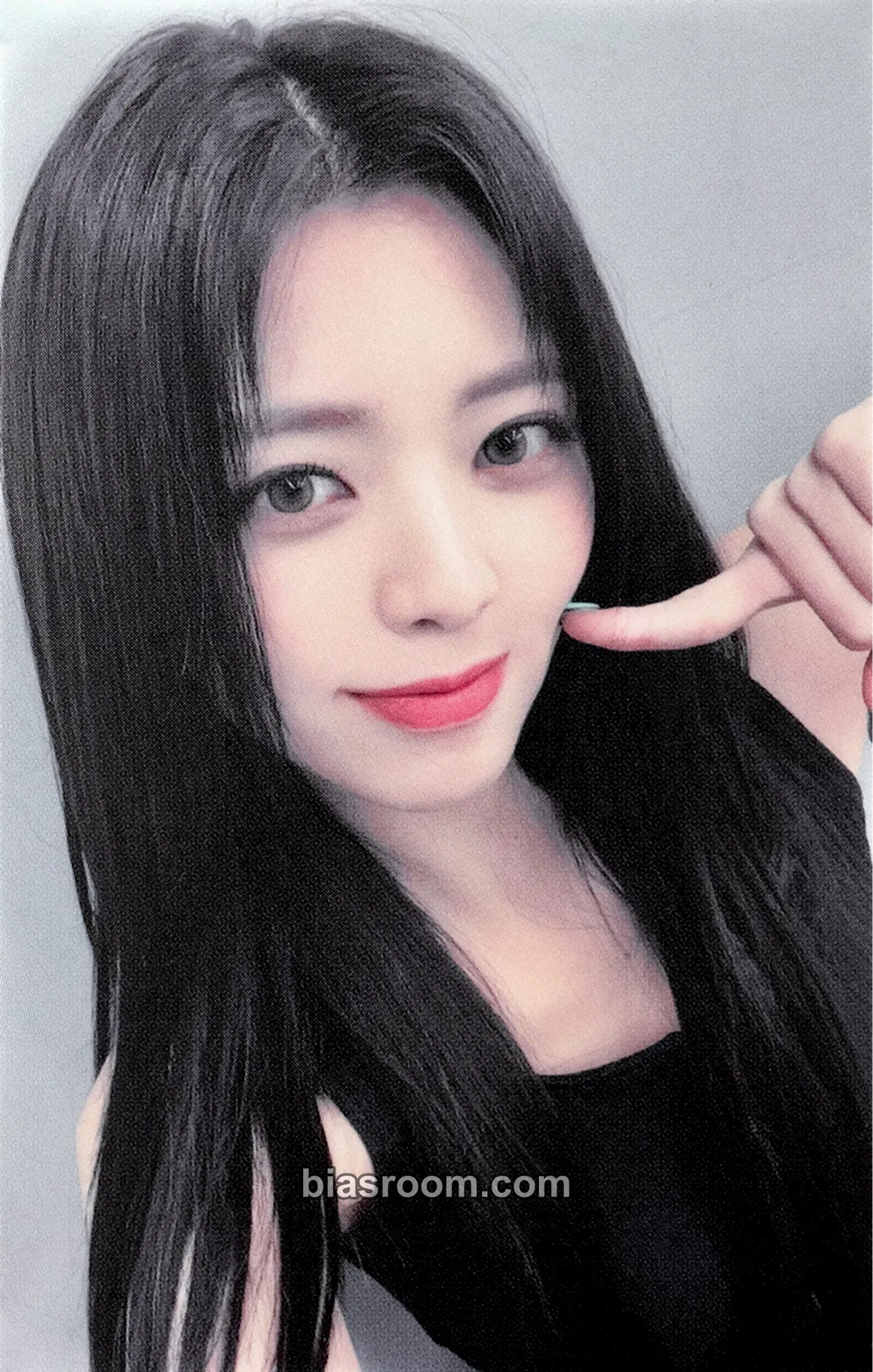 Yuna Cheshire Photocard - ITZY - ITZY K-pop photocard