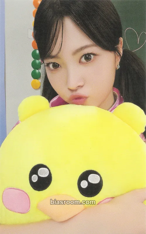Hong Eunchae Fim's Club Special Pop-Up - 
