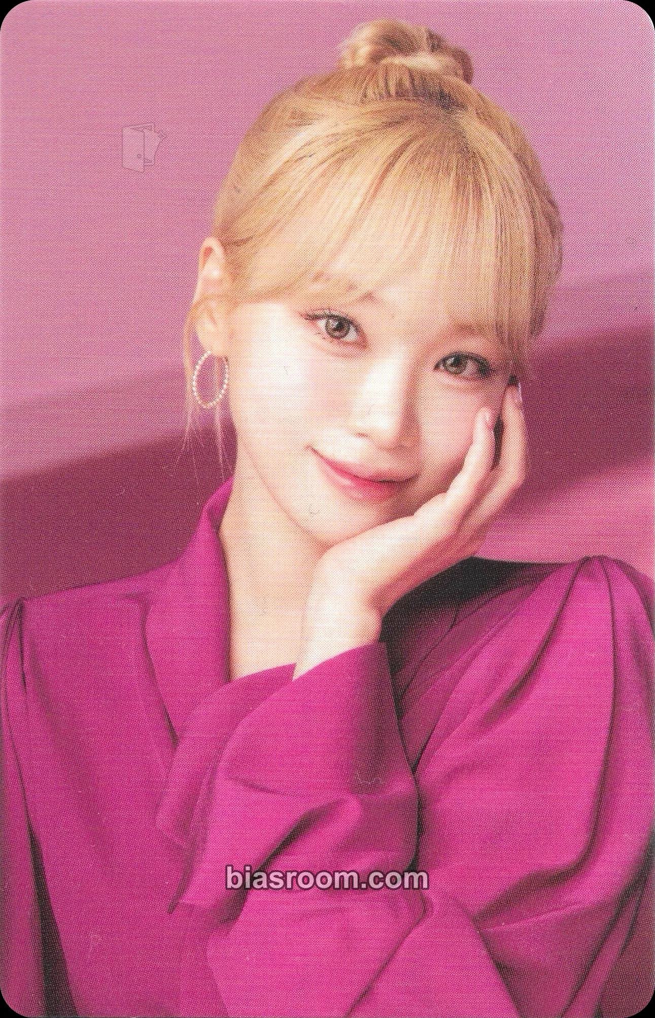 Kim Chaewon Lumine x Le Sserafim Photocard - LE SSERAFIM - LE SSERAFIM K-pop photocard