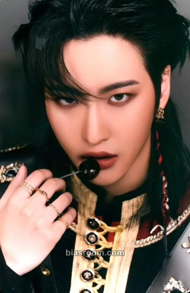 Seonghwa THE WORLD EP.FIN : WILL Photocard - ATEEZ - ATEEZ K-pop photocard
