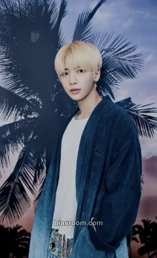 Taehyun Minisode 1: Blue Hour Photocard - TOMORROW X TOGETHER - TOMORROW X TOGETHER K-pop photocard