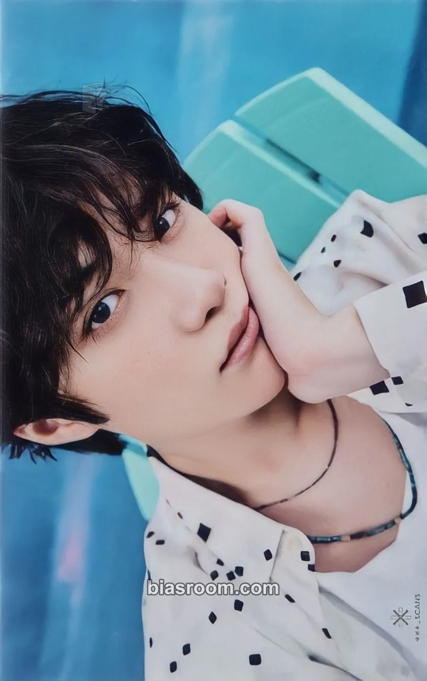 Beomgyu Minisode 1: Blue Hour Photocard - TOMORROW X TOGETHER - TOMORROW X TOGETHER K-pop photocard
