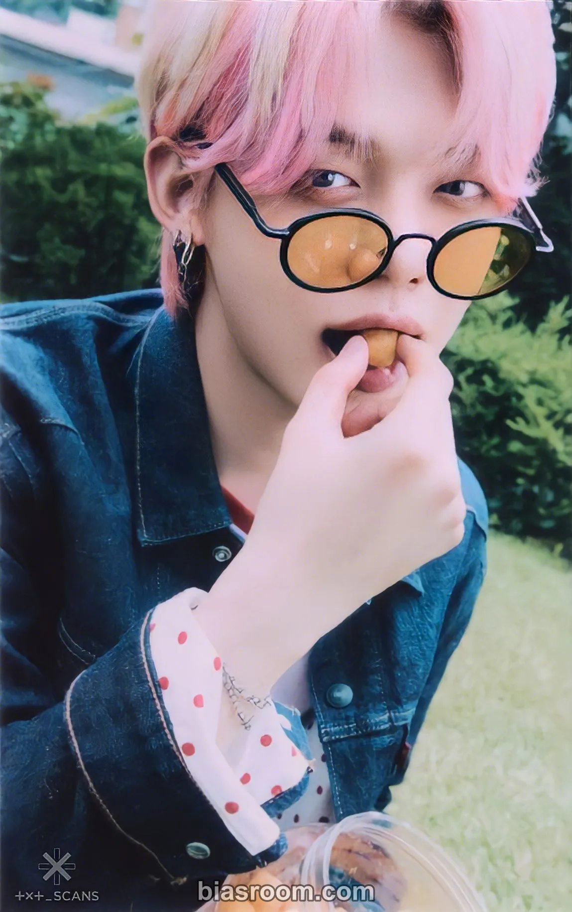 Yeonjun Minisode 1: Blue Hour Photocard - TOMORROW X TOGETHER - TOMORROW X TOGETHER K-pop photocard