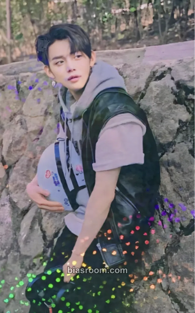 Yeonjun The Chaos Chapter: FREEZE Photocard - TOMORROW X TOGETHER - TOMORROW X TOGETHER K-pop photocard