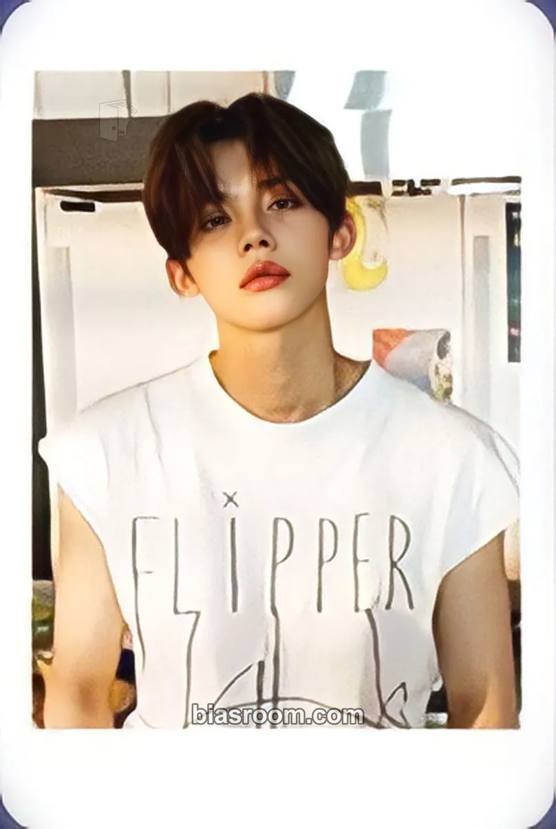 Yeonjun The Chaos Chapter: FREEZE Photocard - TOMORROW X TOGETHER - TOMORROW X TOGETHER K-pop photocard