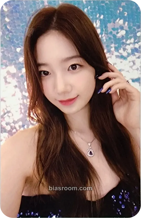 Kazuha ANTIFRAGILE Photocard - LE SSERAFIM - LE SSERAFIM K-pop photocard