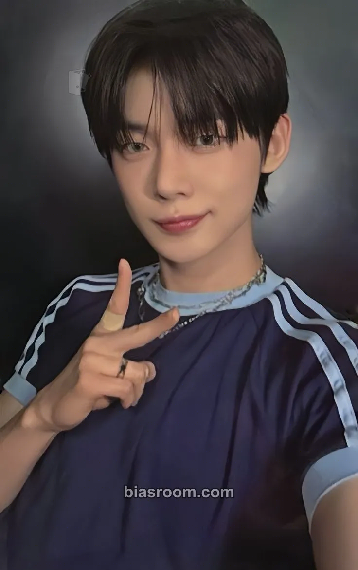 Yeonjun The Star Chapter: Together Photocard - TOMORROW X TOGETHER - TOMORROW X TOGETHER K-pop photocard